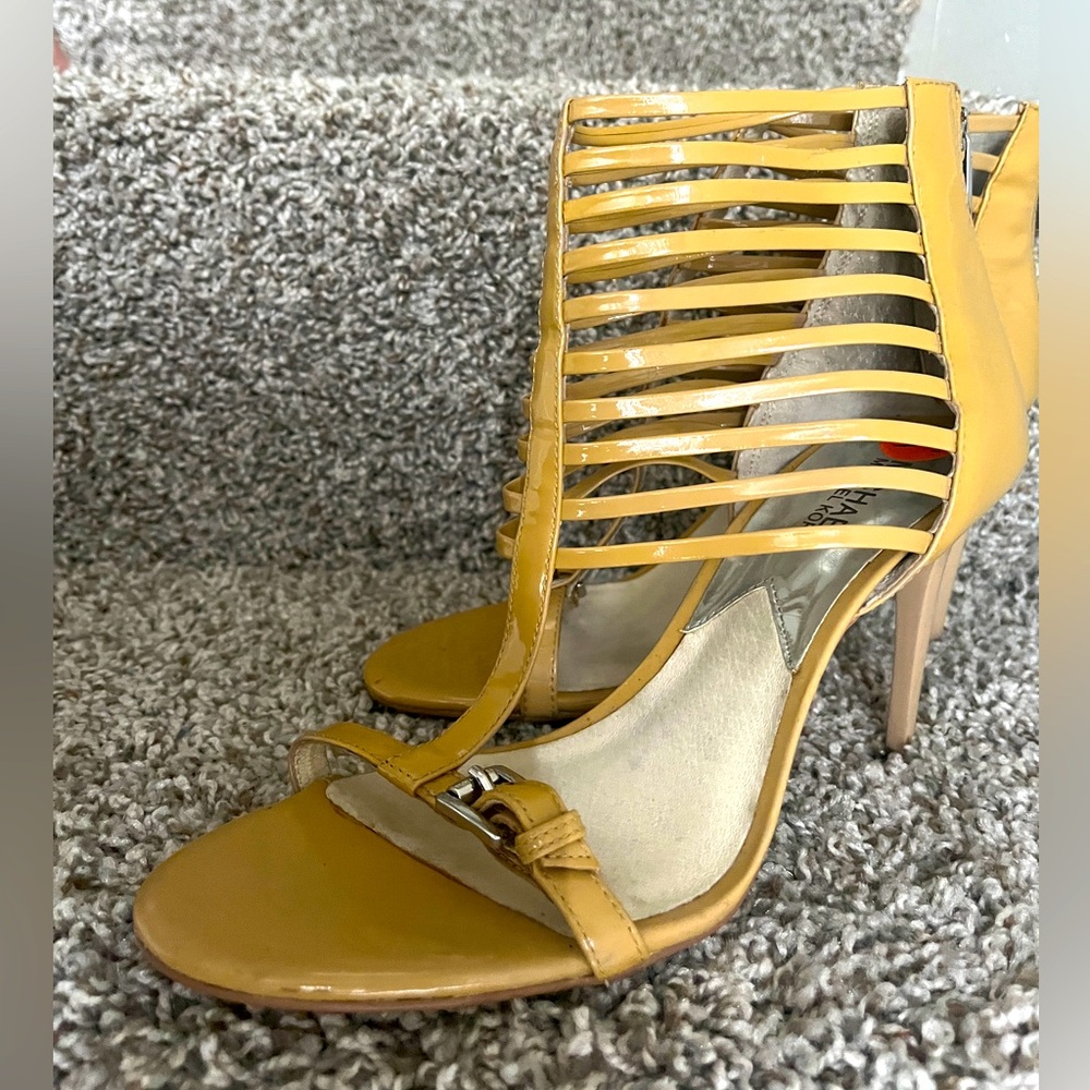 Micheal kors heels sandals nude color